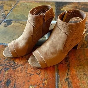 A.N.A Cognac Peep Toe Heel